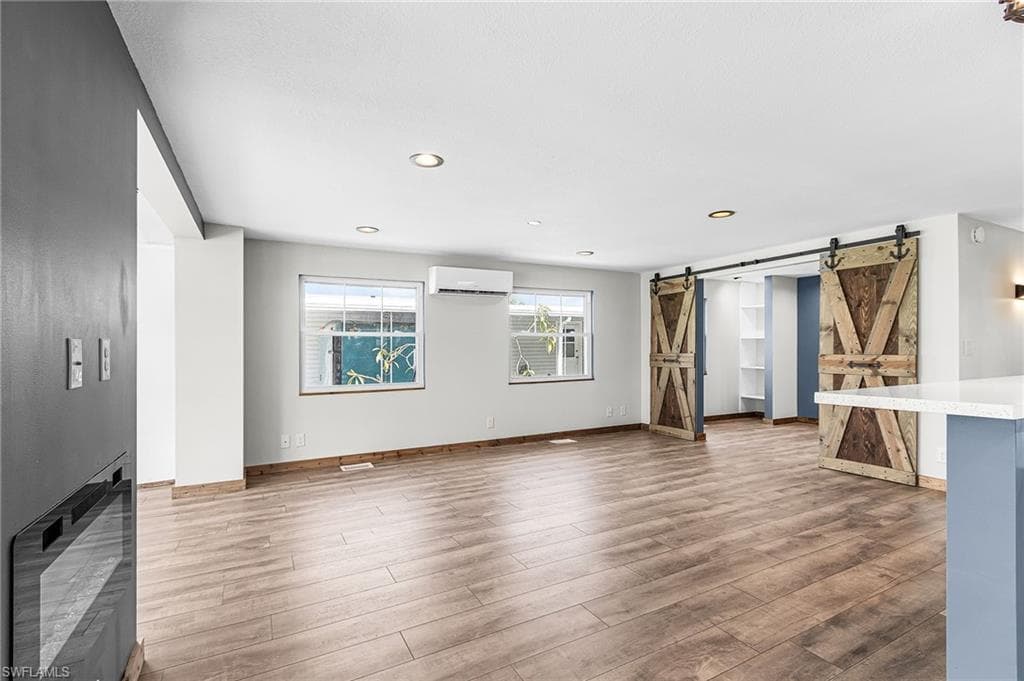 161 W Hampton DR, FORT MYERS FL 33908-9