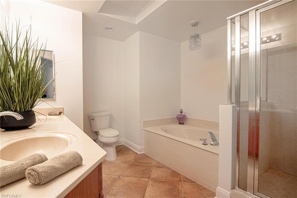 2743 1st ST # 406, FORT MYERS FL 33916-40