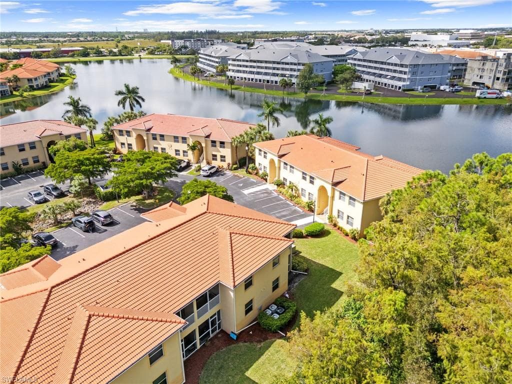 4191 Bellasol CIR # 521, FORT MYERS FL 33916-2