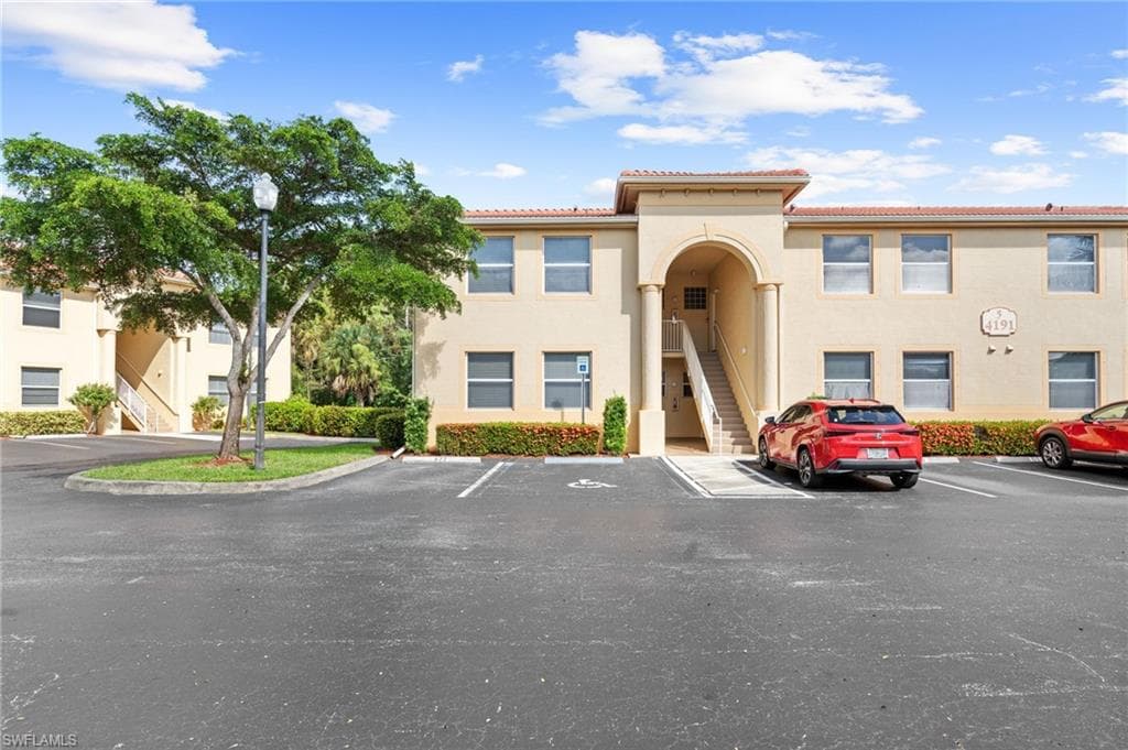 4191 Bellasol CIR # 521, FORT MYERS FL 33916-19