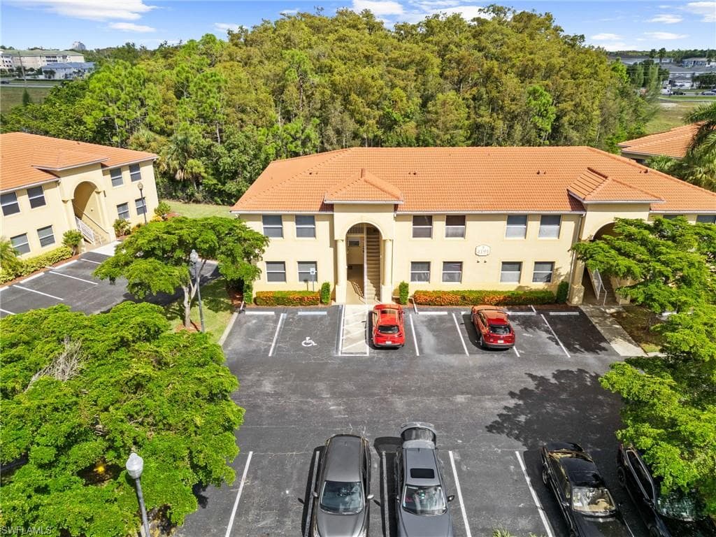 4191 Bellasol CIR # 521, FORT MYERS FL 33916-3