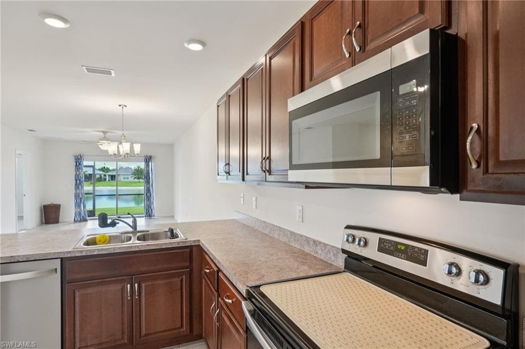 19546 Galleon Point DR, LEHIGH ACRES FL 33936-8