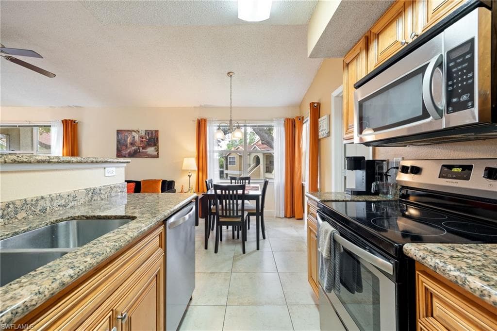 12581 Equestrian CIR # 1016, FORT MYERS FL 33907-18