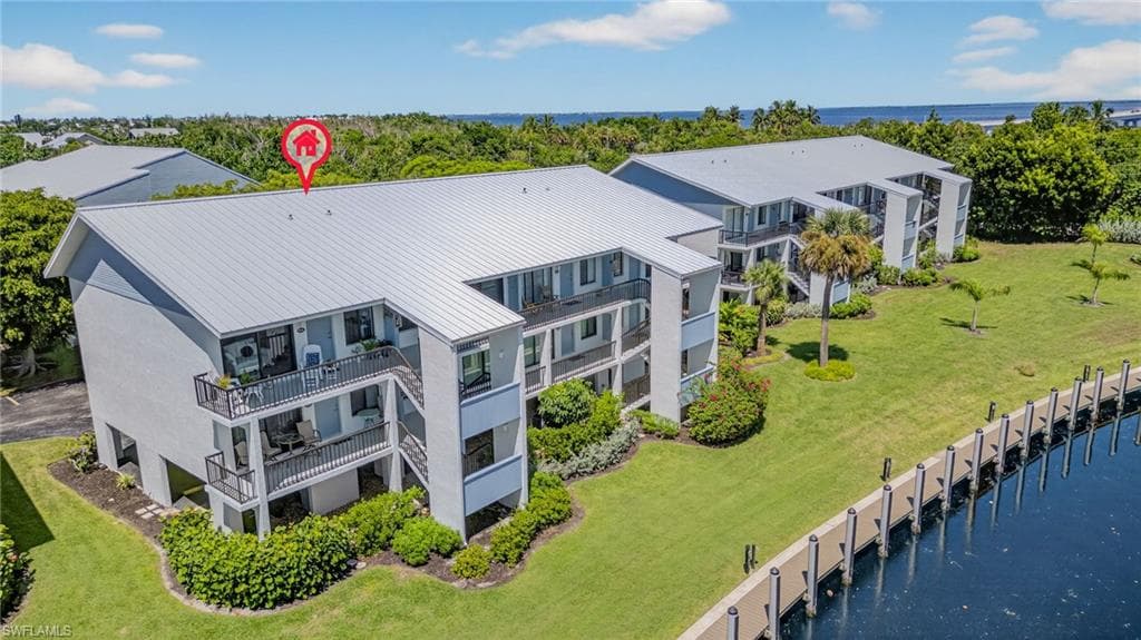 1250 Tennisplace CT # B34, SANIBEL FL 33957-31