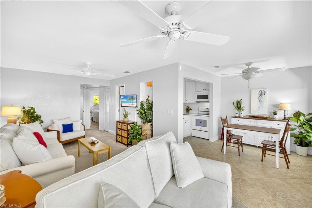 1250 Tennisplace CT # B34, SANIBEL FL 33957-10