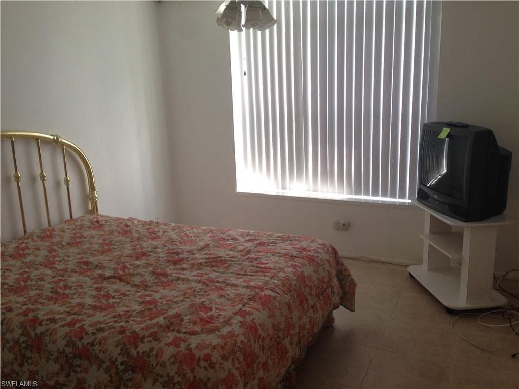 3760 INVERRARY DR # 1W, LAUDERHILL FL 33319-5