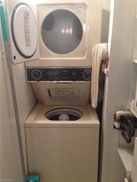 3760 INVERRARY DR # 1W, LAUDERHILL FL 33319-12