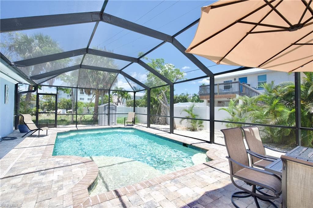 240 Fairweather LN, FORT MYERS BEACH FL 33931-4