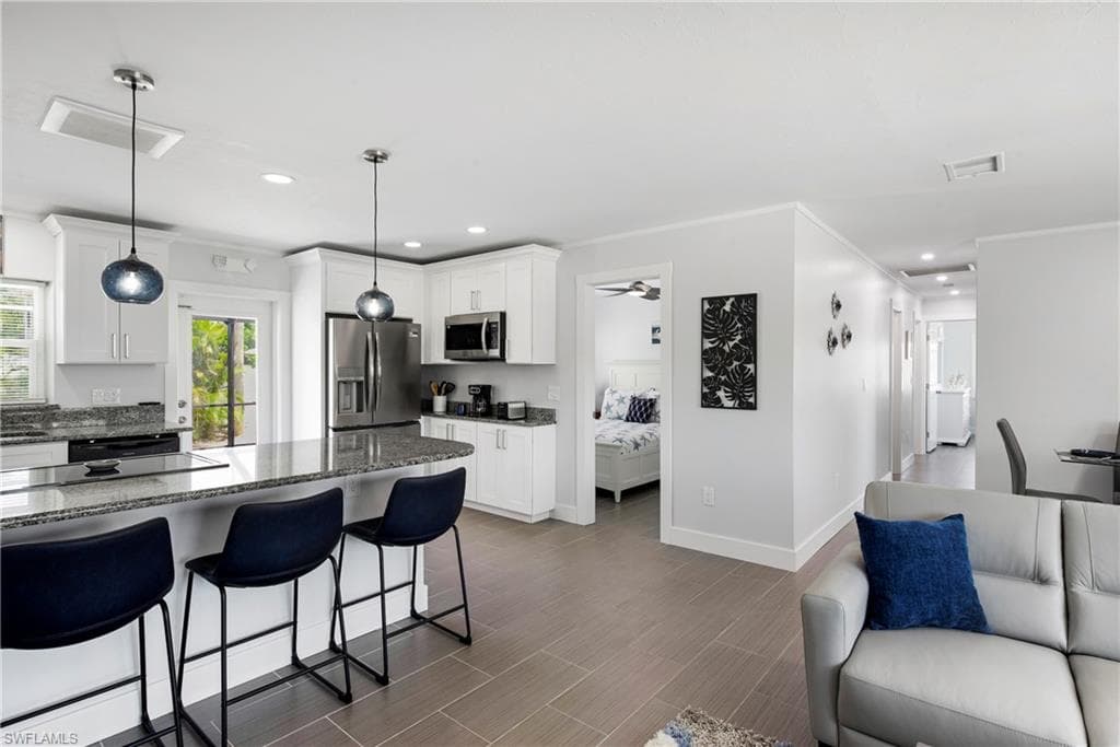 240 Fairweather LN, FORT MYERS BEACH FL 33931-8