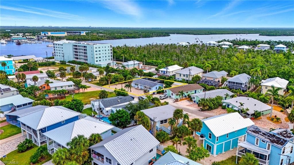 240 Fairweather LN, FORT MYERS BEACH FL 33931-28