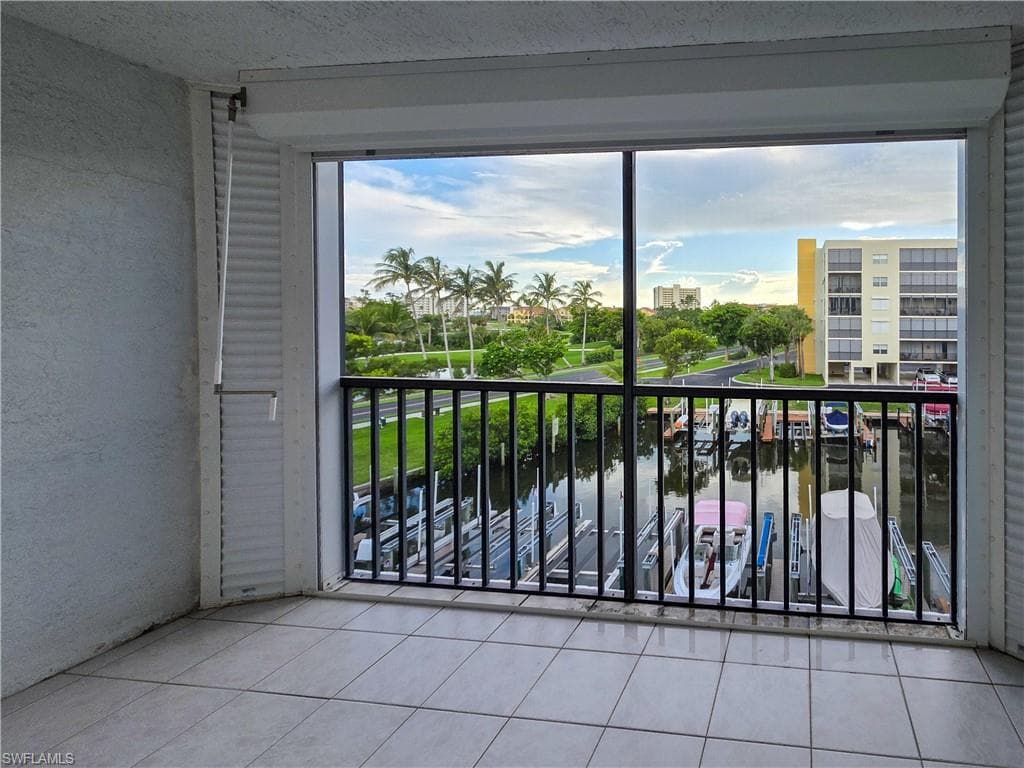 4371 Bay Beach LN # 313, FORT MYERS BEACH FL 33931-11