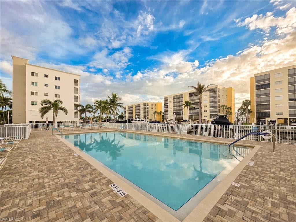 4371 Bay Beach LN # 313, FORT MYERS BEACH FL 33931-3