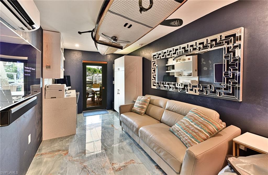 27191 Del LN, BONITA SPRINGS FL 34135-26