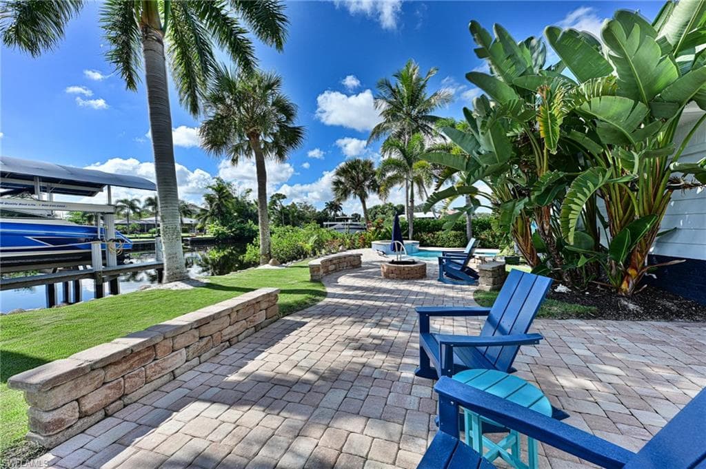 27191 Del LN, BONITA SPRINGS FL 34135-9