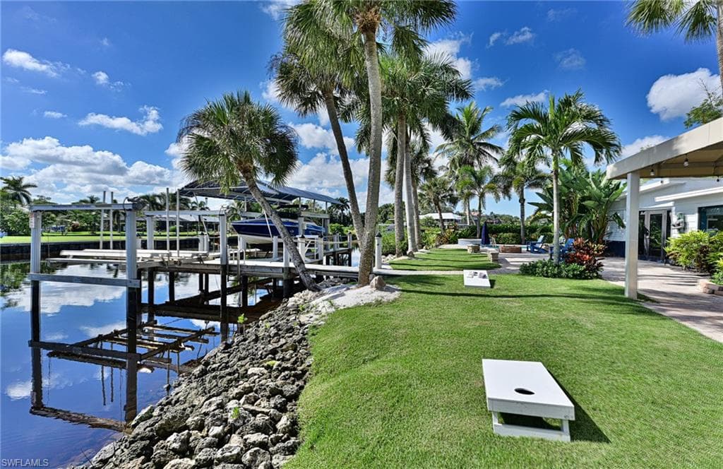 27191 Del LN, BONITA SPRINGS FL 34135-40