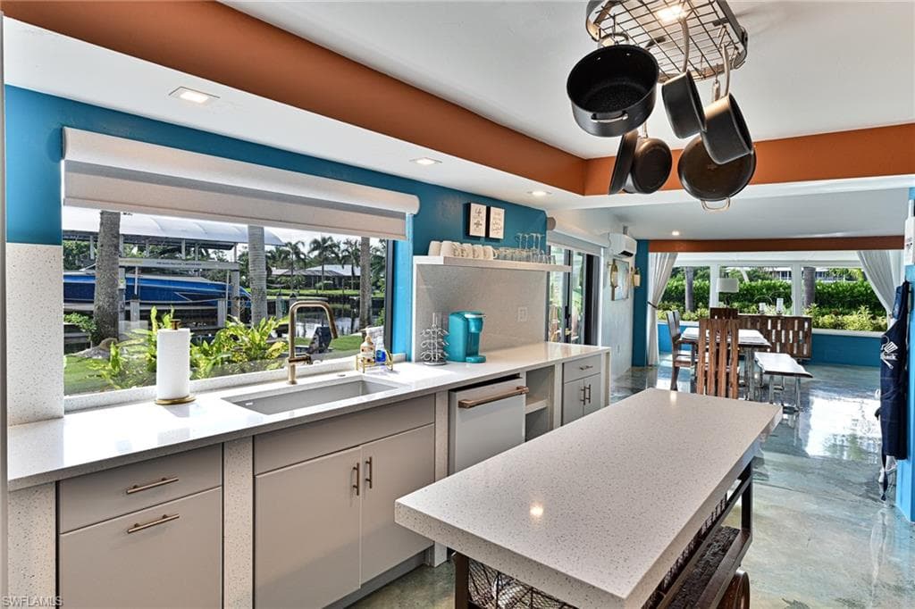 27191 Del LN, BONITA SPRINGS FL 34135-20