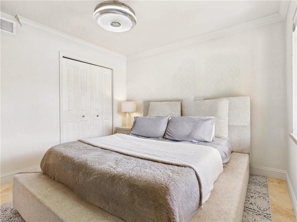 9821 Alabama ST # 2, BONITA SPRINGS FL 34135-15