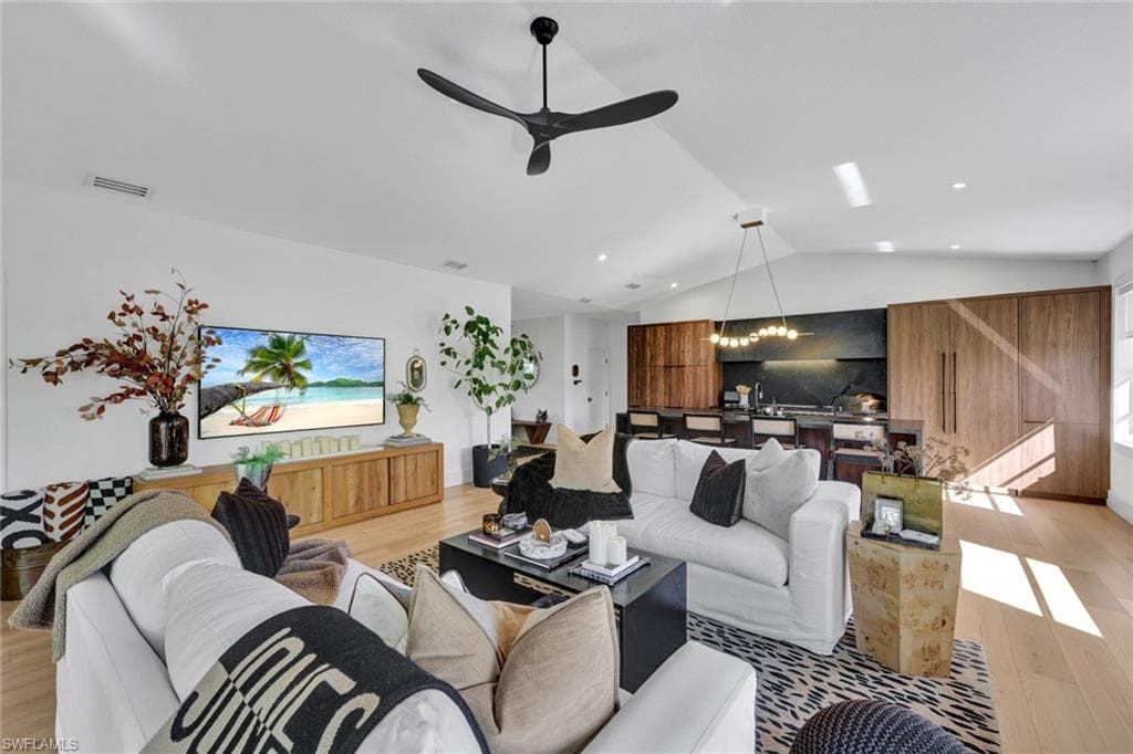 746 Park AVE, NAPLES FL 34110-2