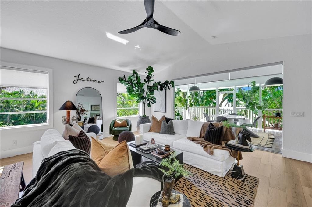 746 Park AVE, NAPLES FL 34110-4