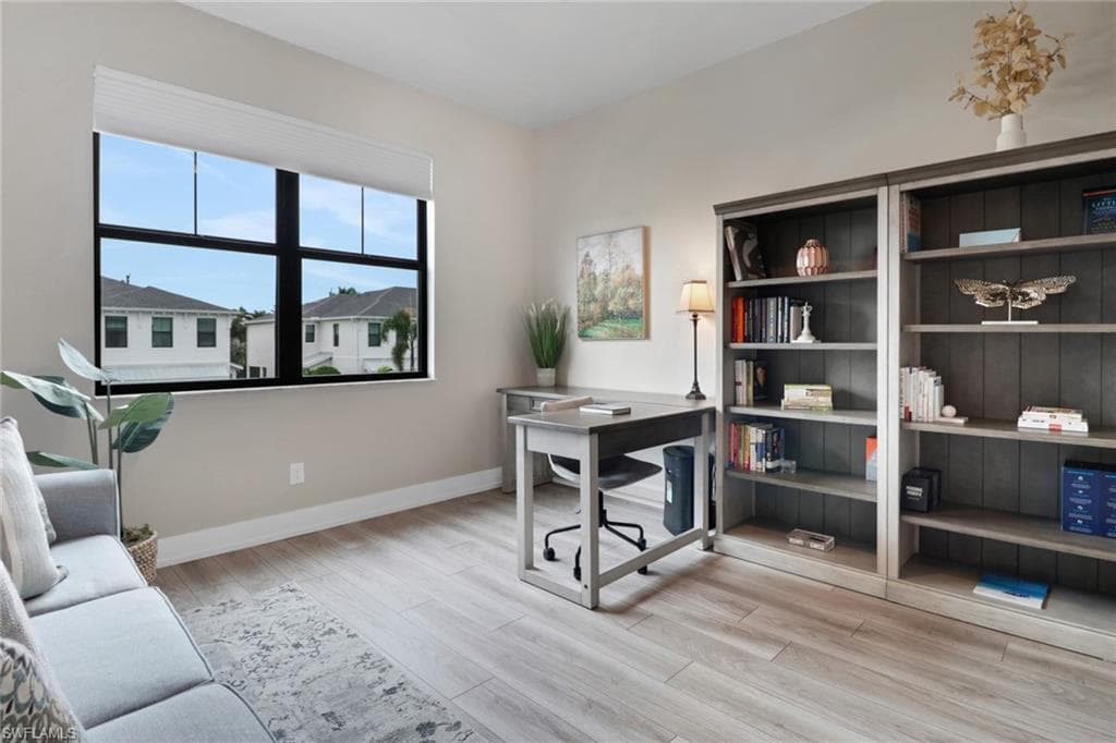 12973 Pembroke DR, NAPLES FL 34105-16