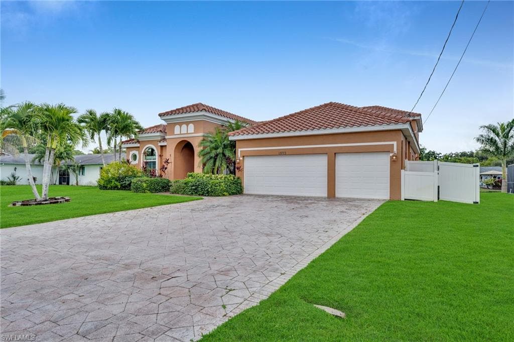 13773 Ox Bow RD, FORT MYERS FL 33905-14