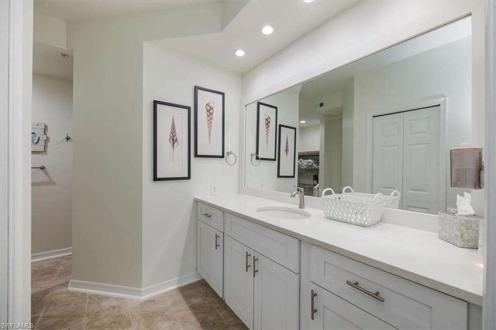 545 11th AVE S 104-21