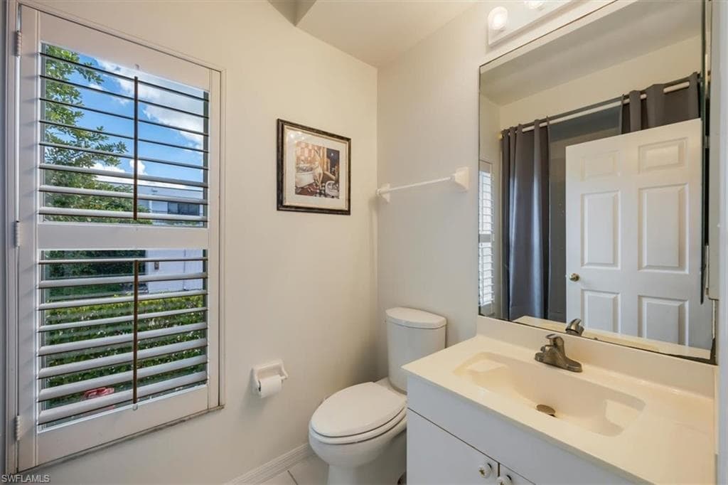 545 11th AVE S 104-24