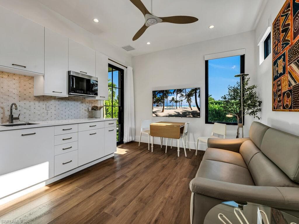 1251 Creech RD, NAPLES FL 34103-27