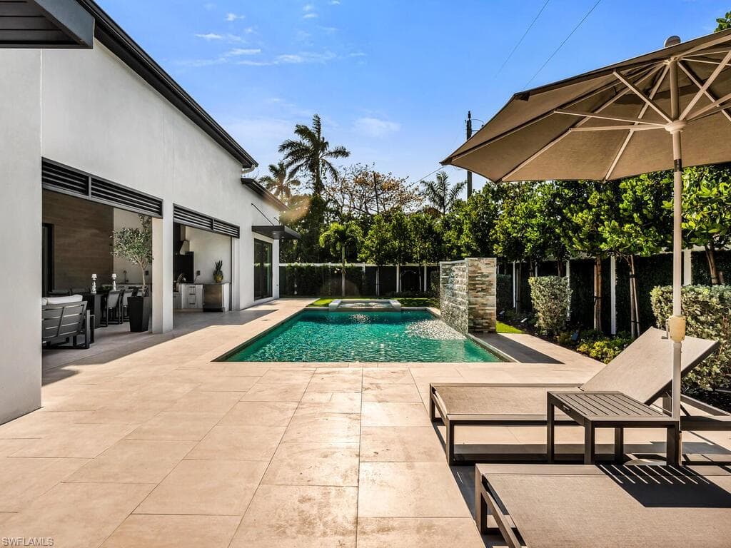 1251 Creech RD, NAPLES FL 34103-39