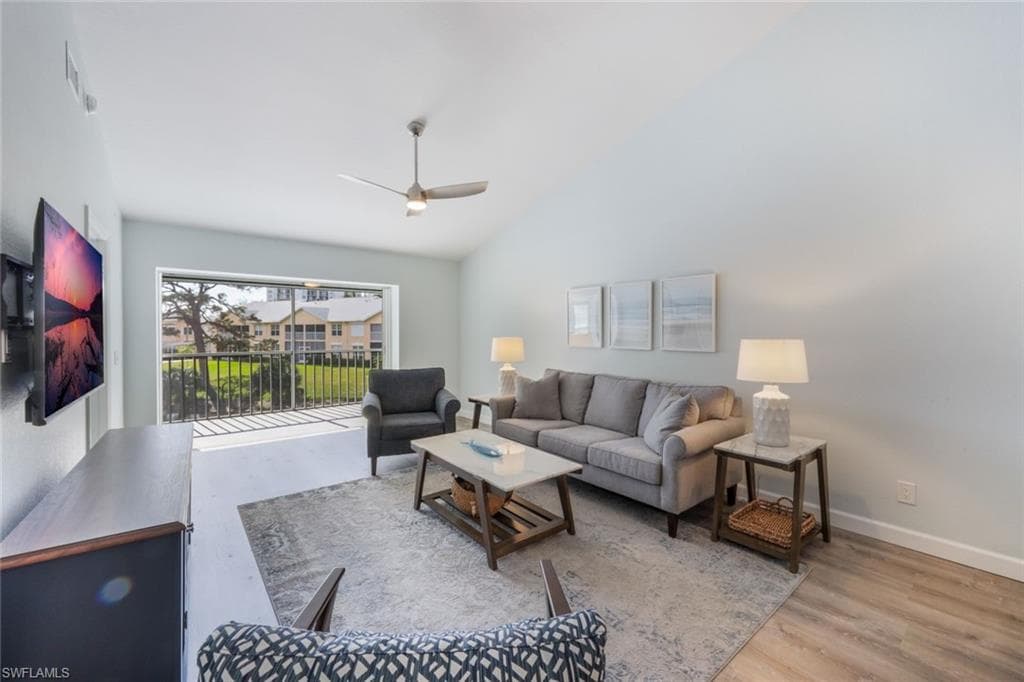 774 Wiggins Lake DR # 203, NAPLES FL 34110-5