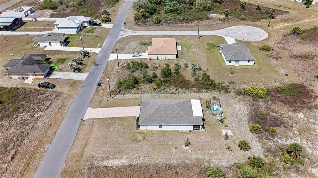 8015 Mangrove CIR, LABELLE FL 33935-35