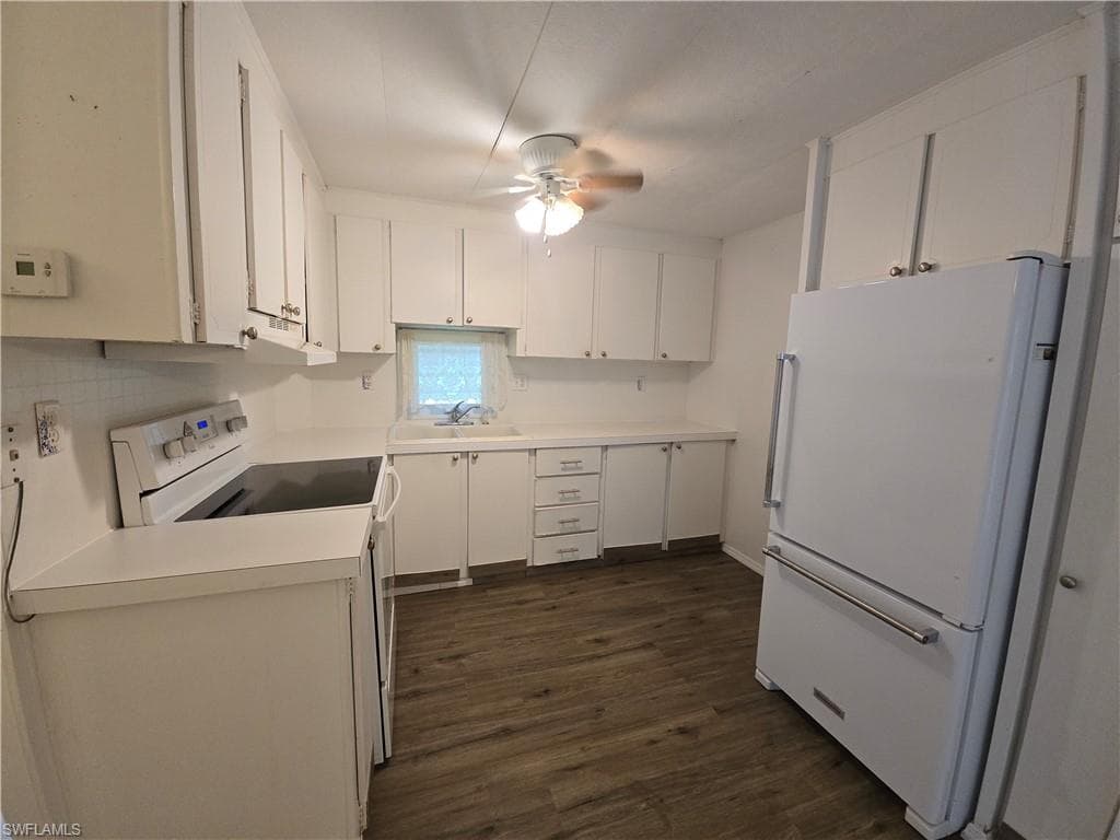 123 Enchanting BLVD, NAPLES FL 34112-10