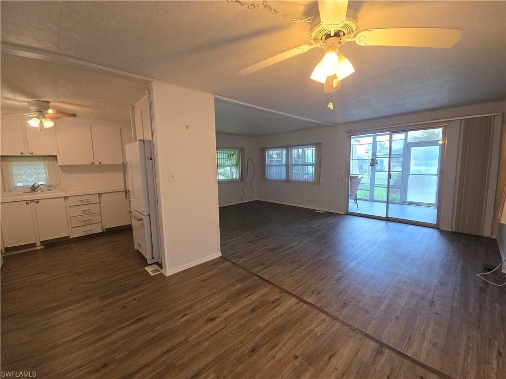 123 Enchanting BLVD, NAPLES FL 34112-7