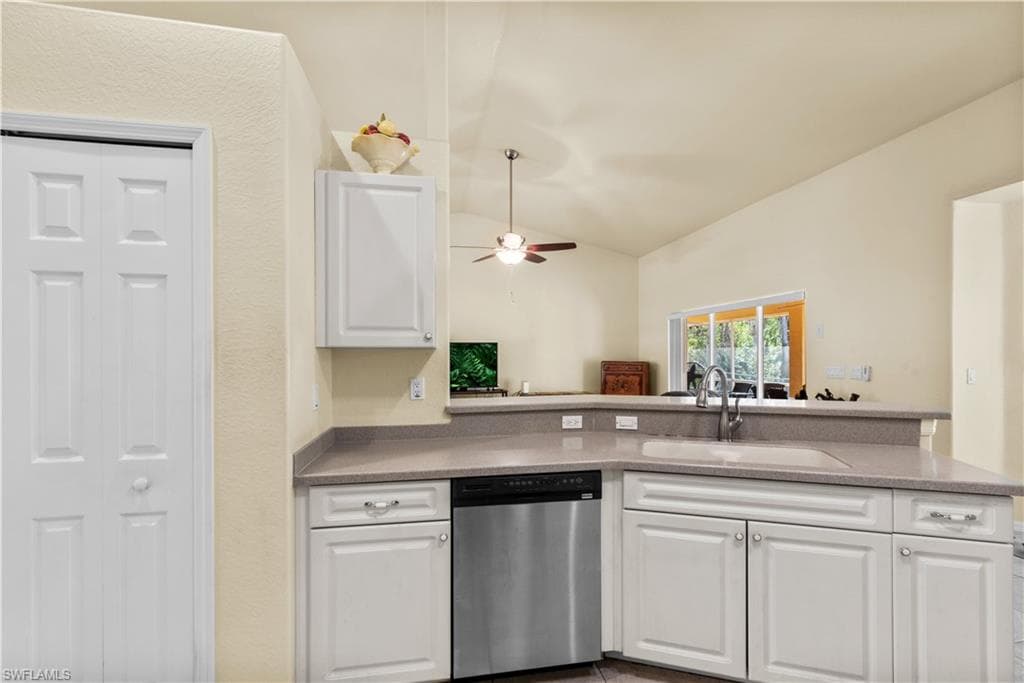 7201 Guava AVE, BOKEELIA FL 33922-7