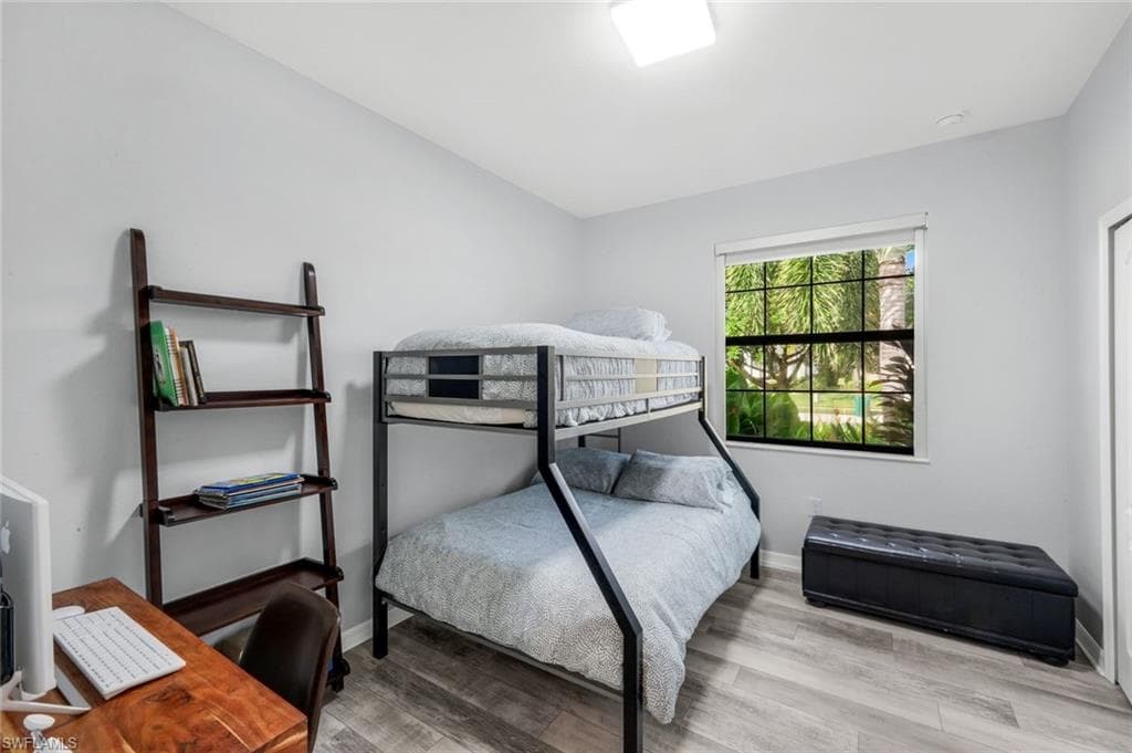 9445 Glenforest DR, NAPLES FL 34120-20