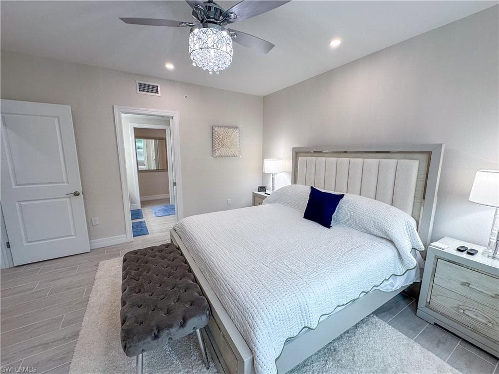 220 Indies Dr E 101-26