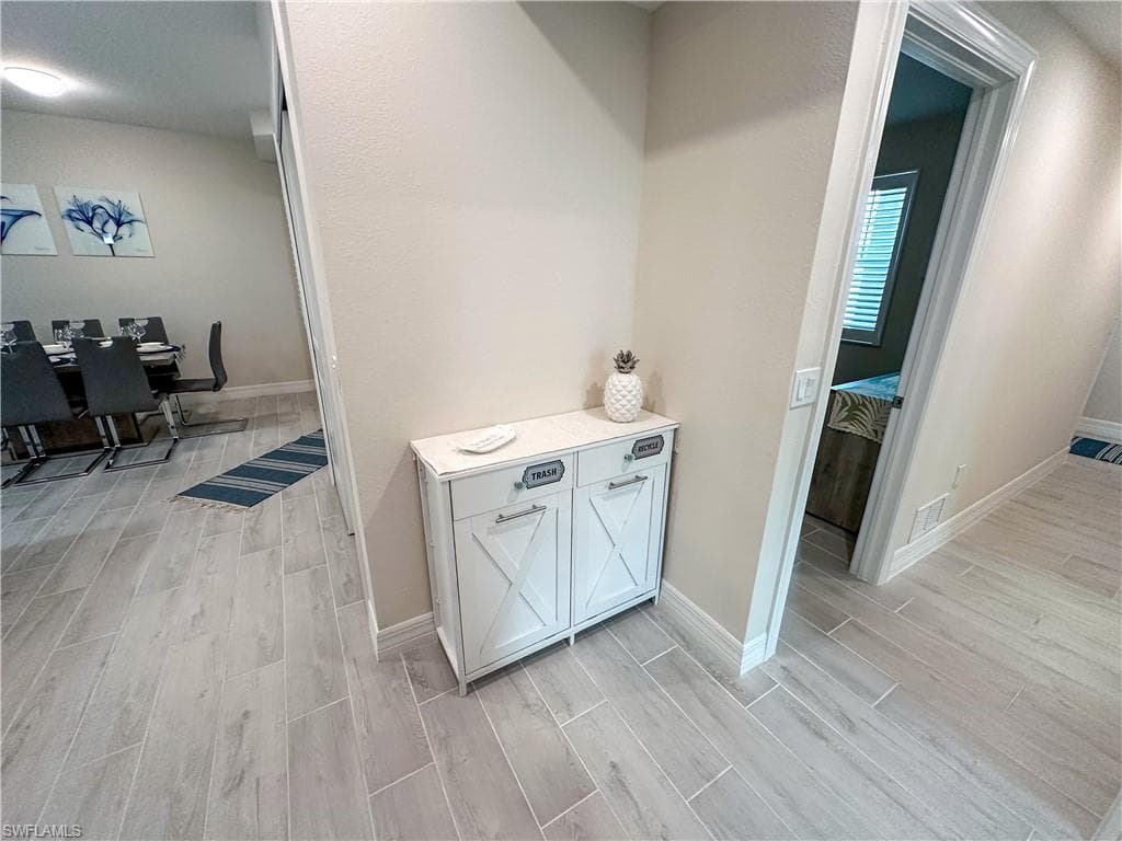 220 Indies Dr E 101-32