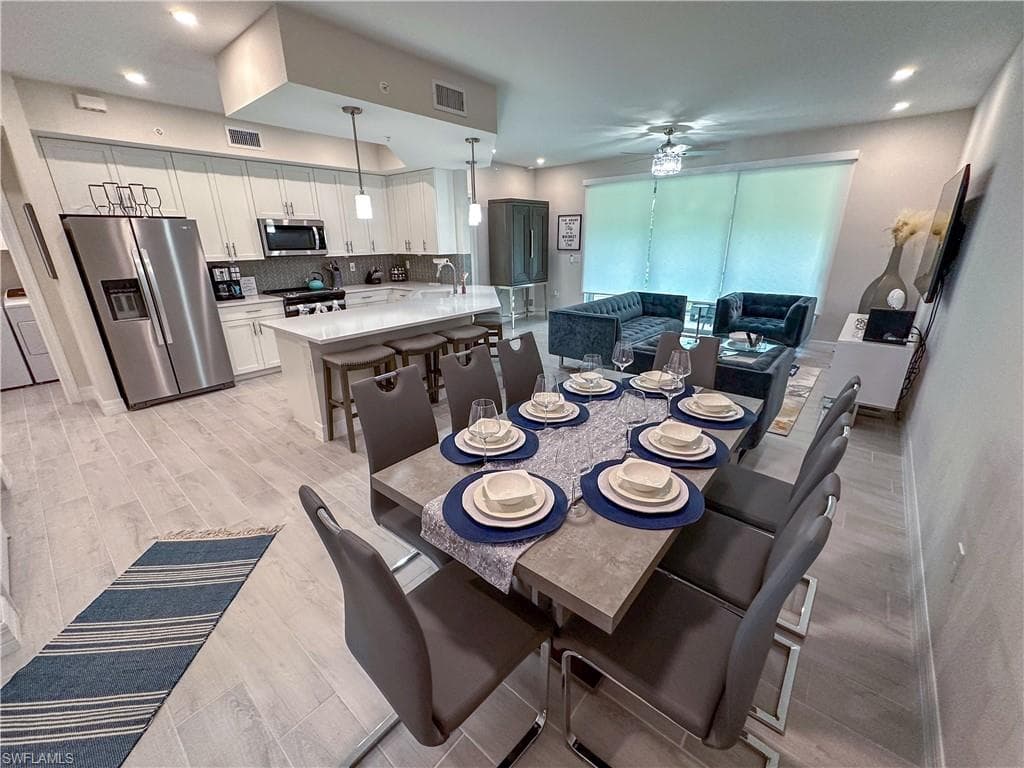 220 Indies Dr E 101-1