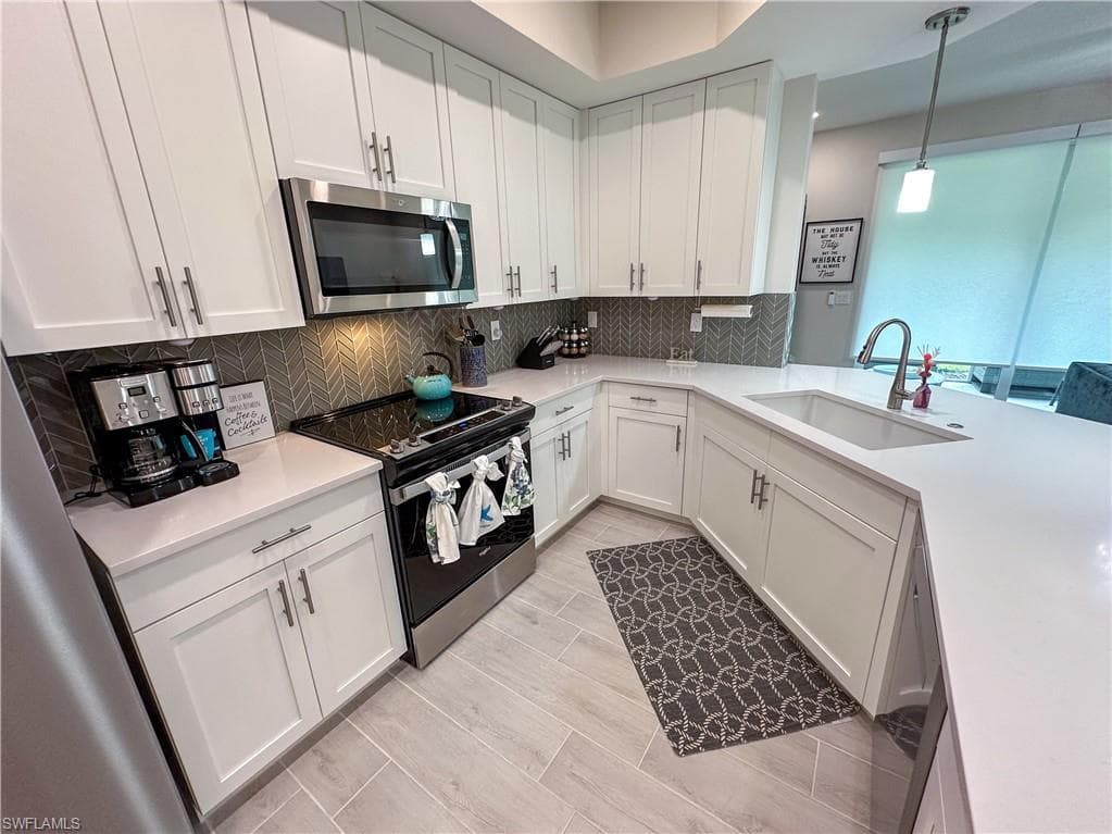 220 Indies Dr E 101-11