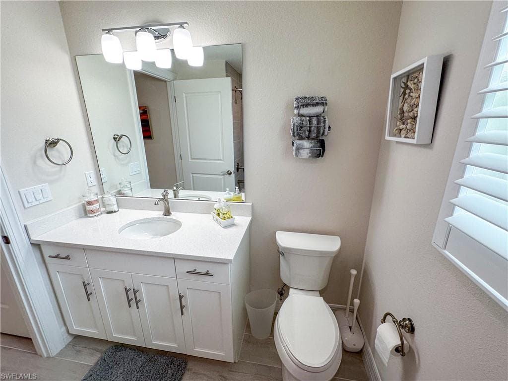 220 Indies Dr E 101-35