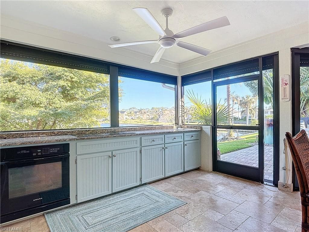 1659 Sandpiper ST, NAPLES FL 34102-35