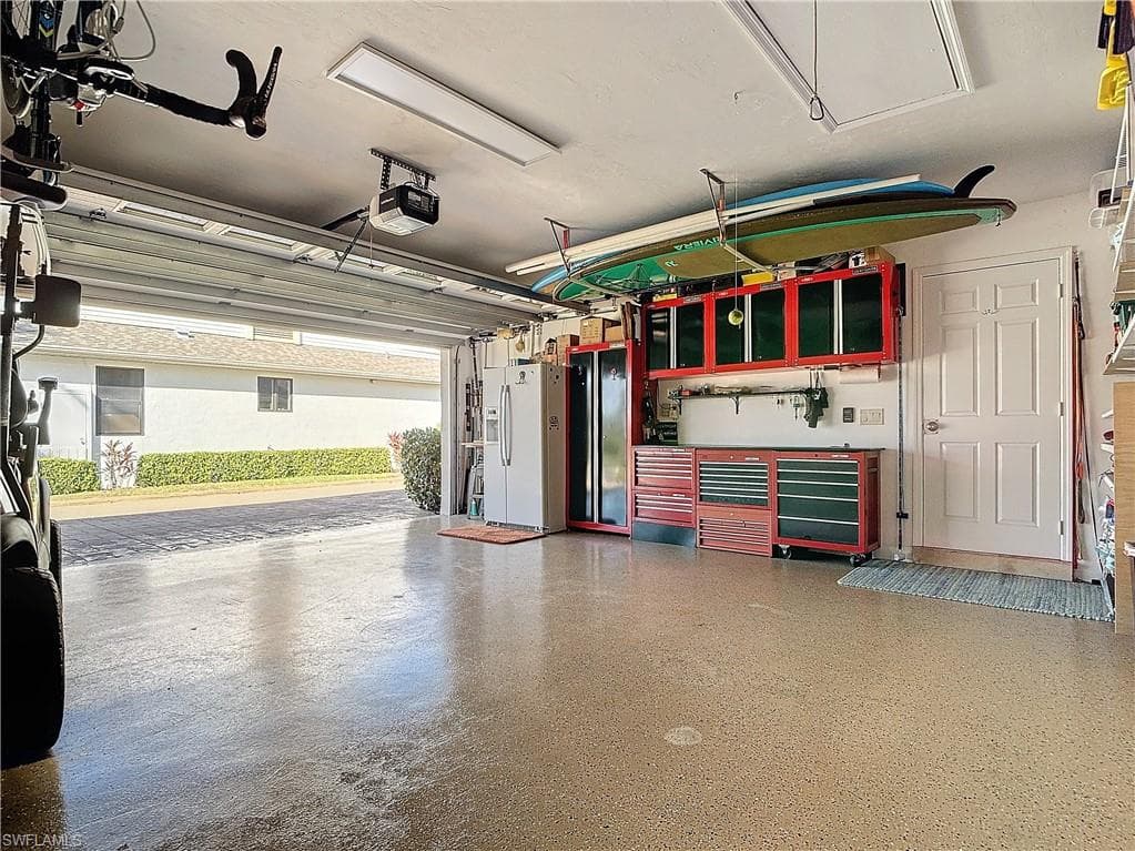 1659 Sandpiper ST, NAPLES FL 34102-43