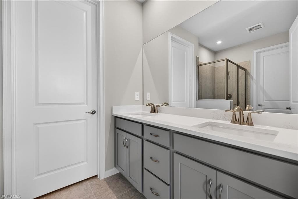 6745 Good Life Street, FORT MYERS FL 33966-17