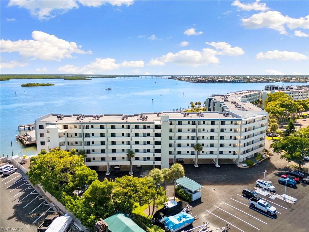 1085 Bald Eagle DR # F401, MARCO ISLAND FL 34145-22