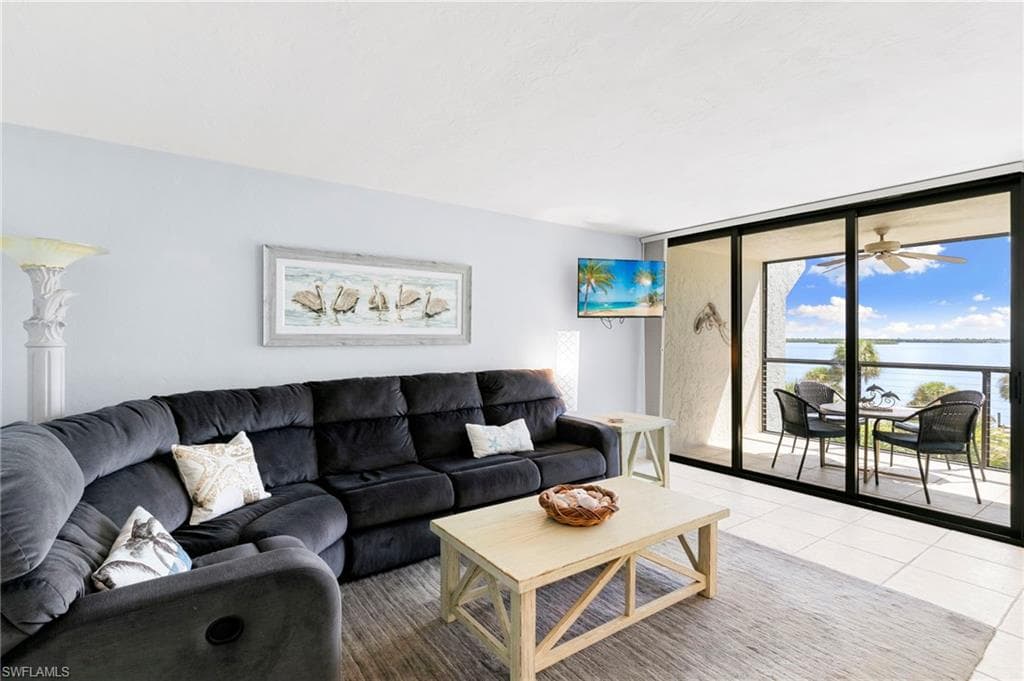 1085 Bald Eagle DR # F401, MARCO ISLAND FL 34145-11