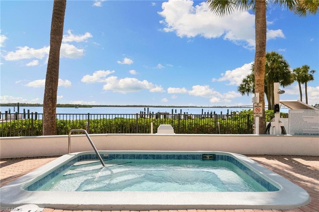 1085 Bald Eagle DR # F401, MARCO ISLAND FL 34145-33