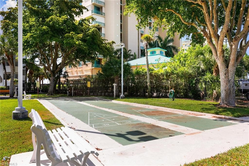 1085 Bald Eagle DR # F401, MARCO ISLAND FL 34145-32