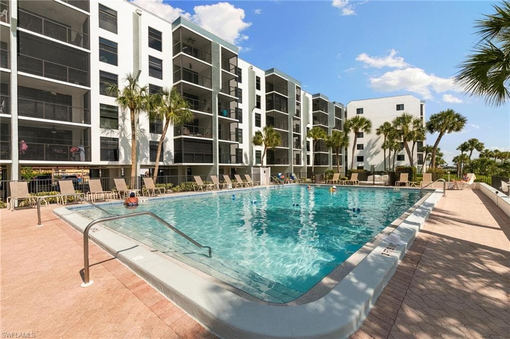 1085 Bald Eagle DR # F401, MARCO ISLAND FL 34145-34