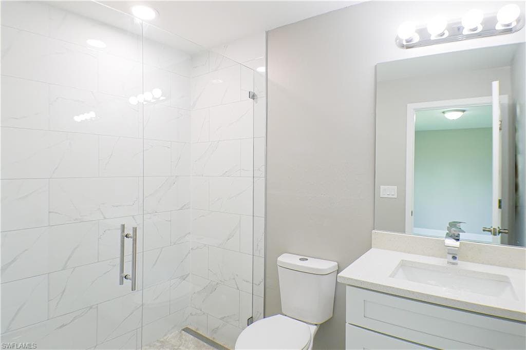 2020 E 12th ST, LEHIGH ACRES FL 33972-12