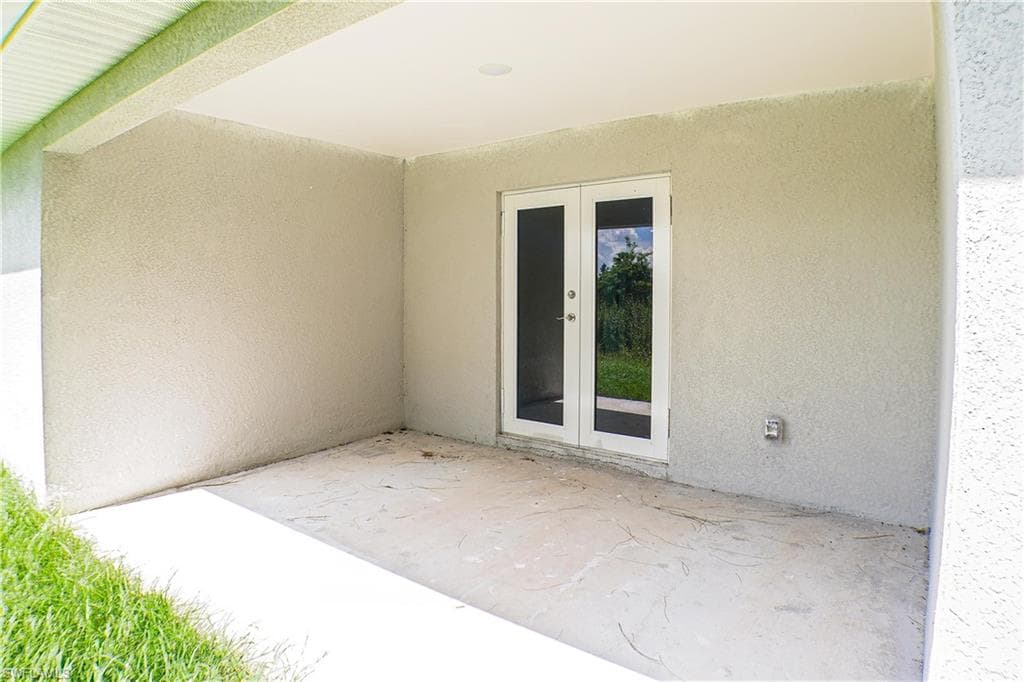 2020 E 12th ST, LEHIGH ACRES FL 33972-16